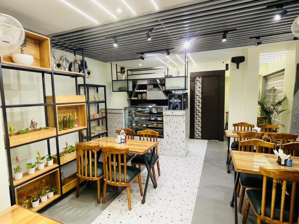 Motimahal Inn Haldwāni Kültér fotó